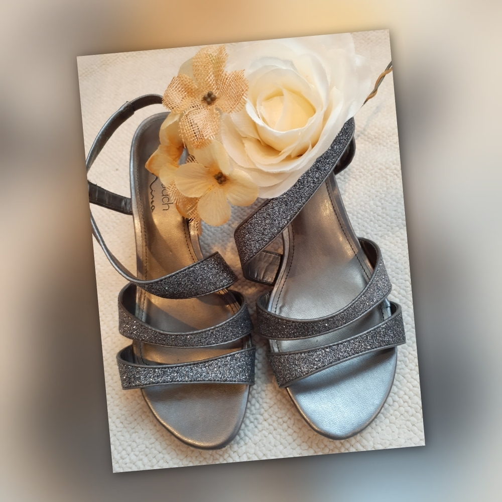Silver heels with glitters